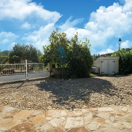 Villa Cosy In With Private Pool