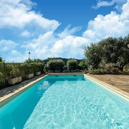 Cosy In With Private Pool *